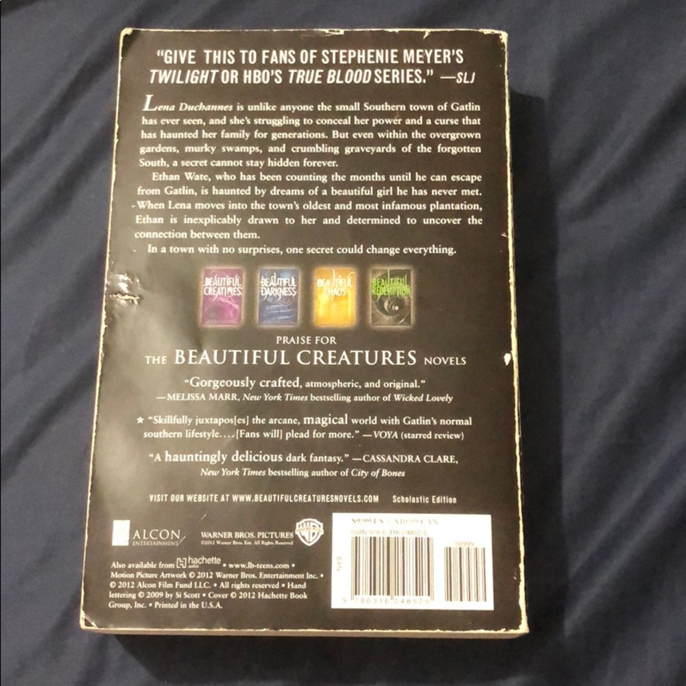 Beautiful Creatures book - Picture 2 of 3